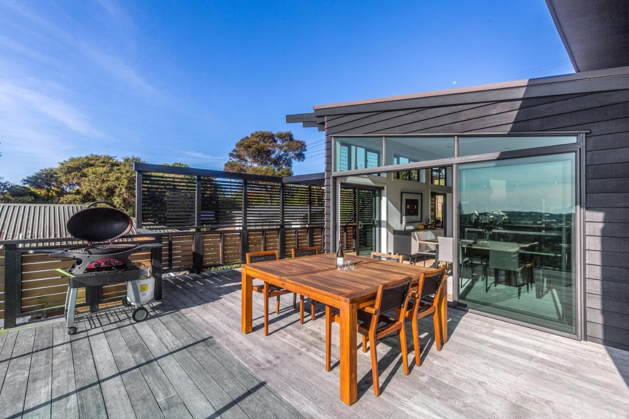 Oneroa Taonga With Sea Views By Waiheke Unlimitedヴィラ エクステリア 写真